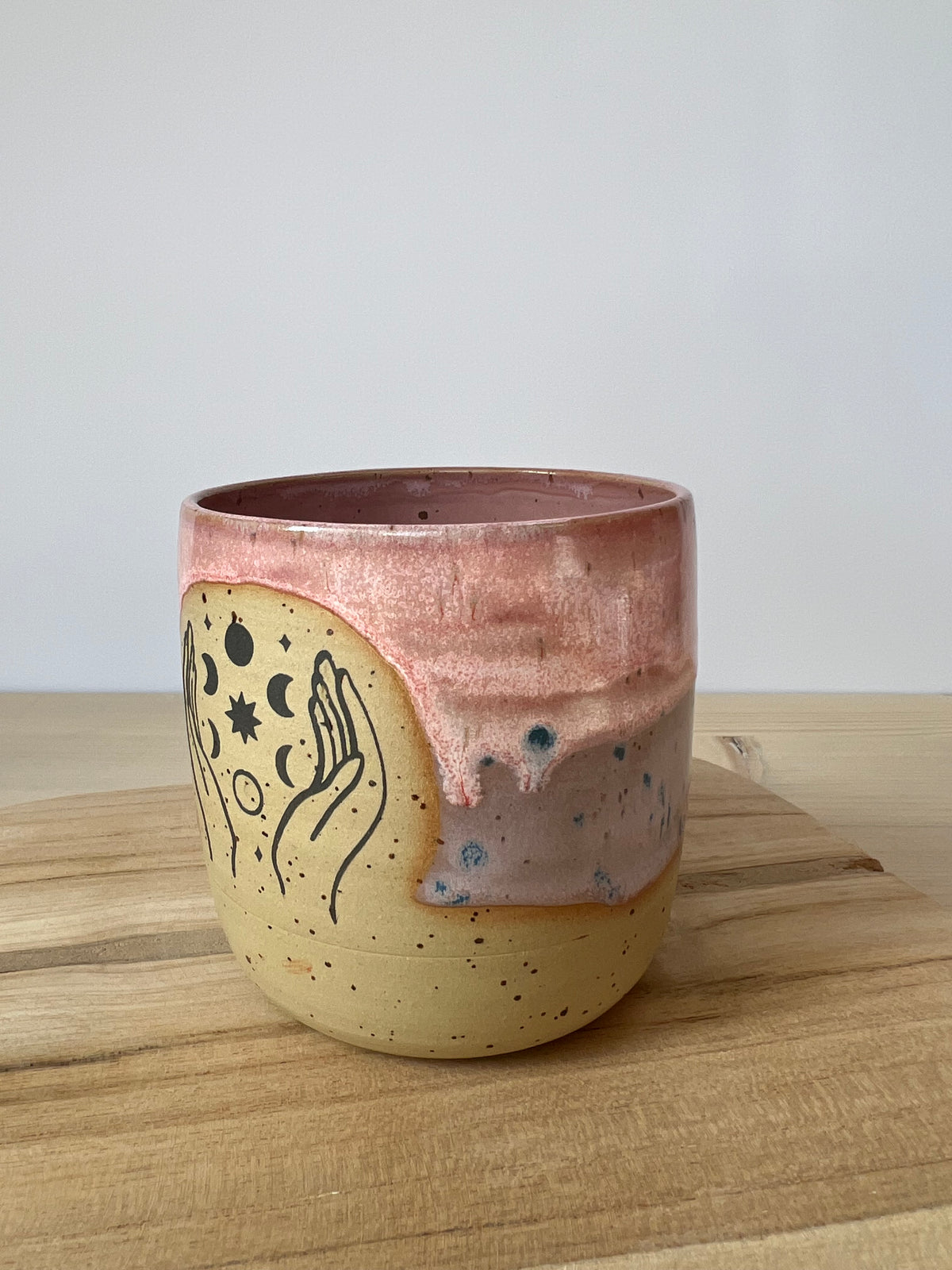 Becher trust in Moon