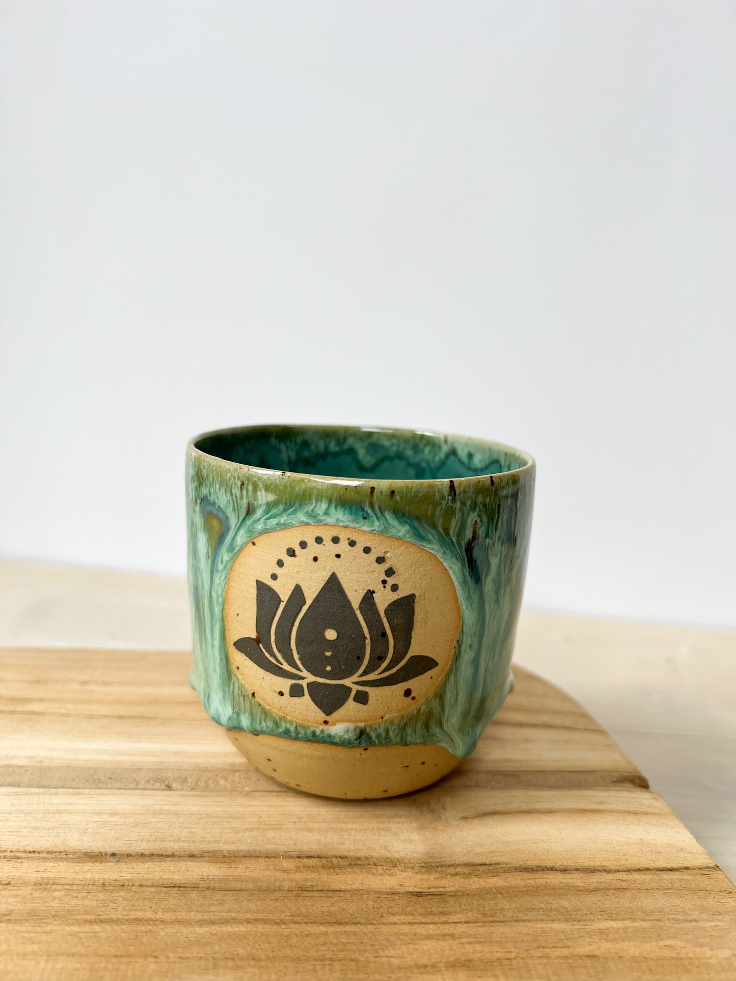 Becher Yoga - Lotusblume
